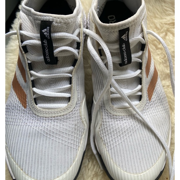 Adidas Women Tennis Shoes in size 7.5US - Picture 1 of 5